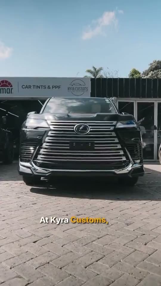 KYRA Customs